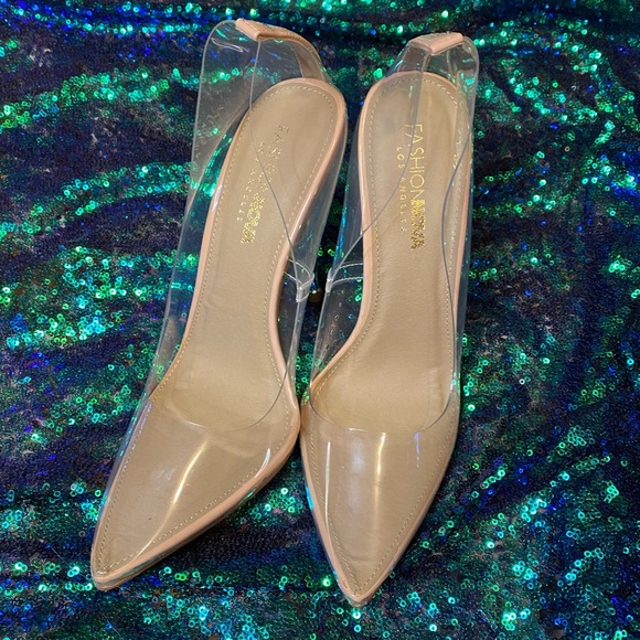 🤍Fashion nova clear heels🤍 - Picture 2 of 9